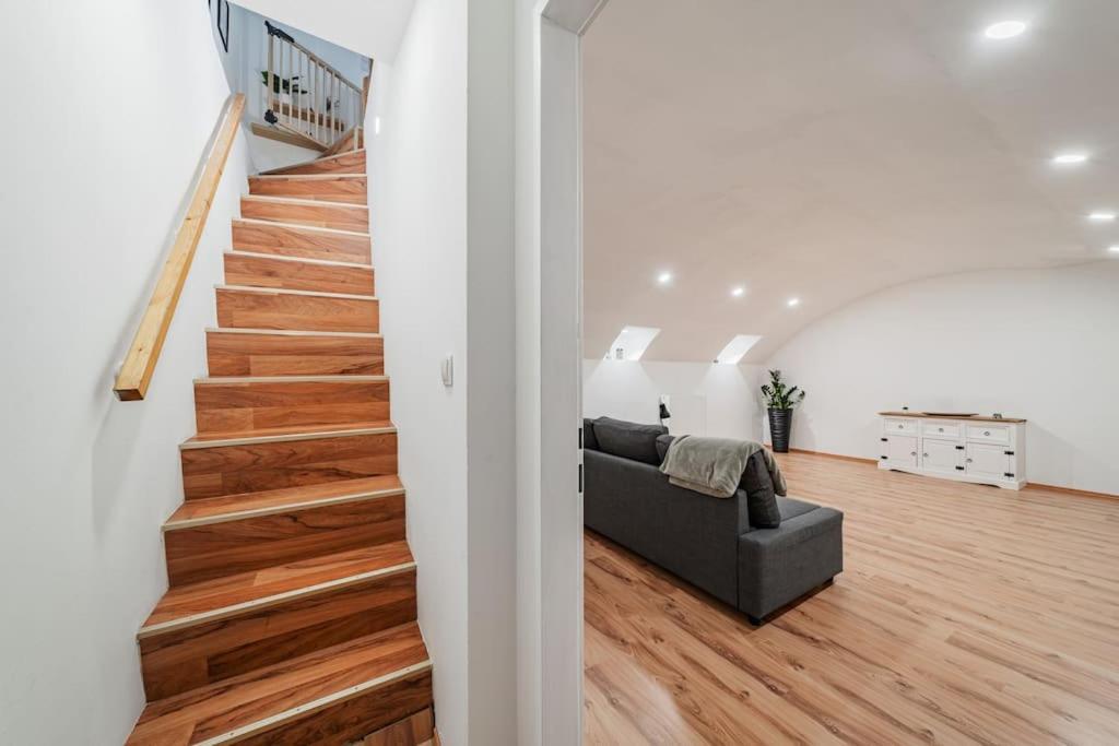117 M² Near Nussdorferstrasse Apartment Vienna Luaran gambar
